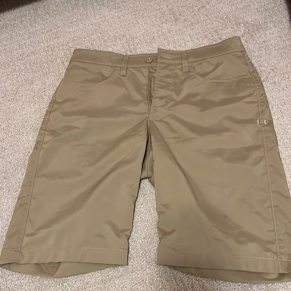 Like new under armor, golf shorts waist 32